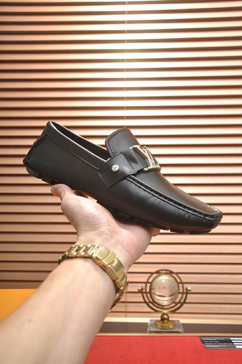 Picture of Louis Vuitton Shoes _SKULVsz38-44hnh120211792